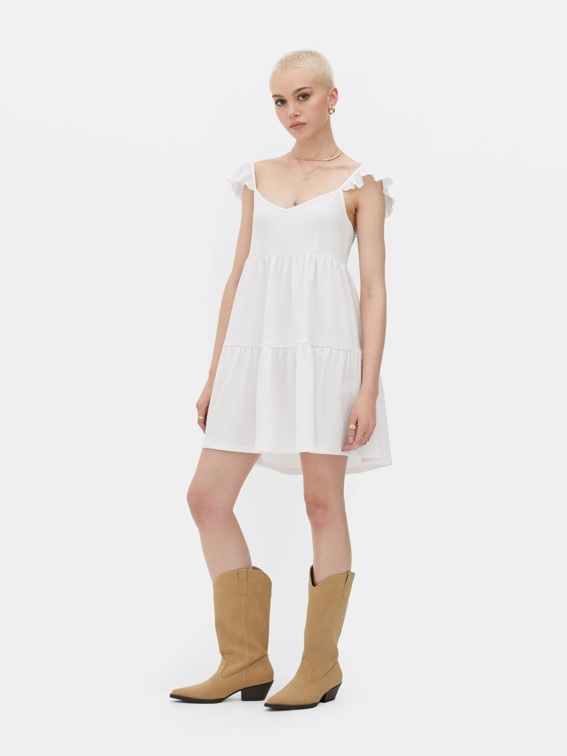 Minikleid mit Rüschenärmeln