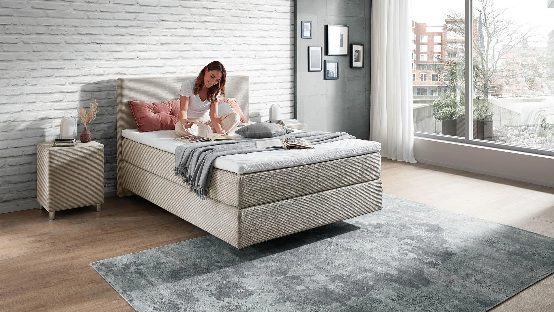 Boxspringbett Monaco in Trendstoff Cord