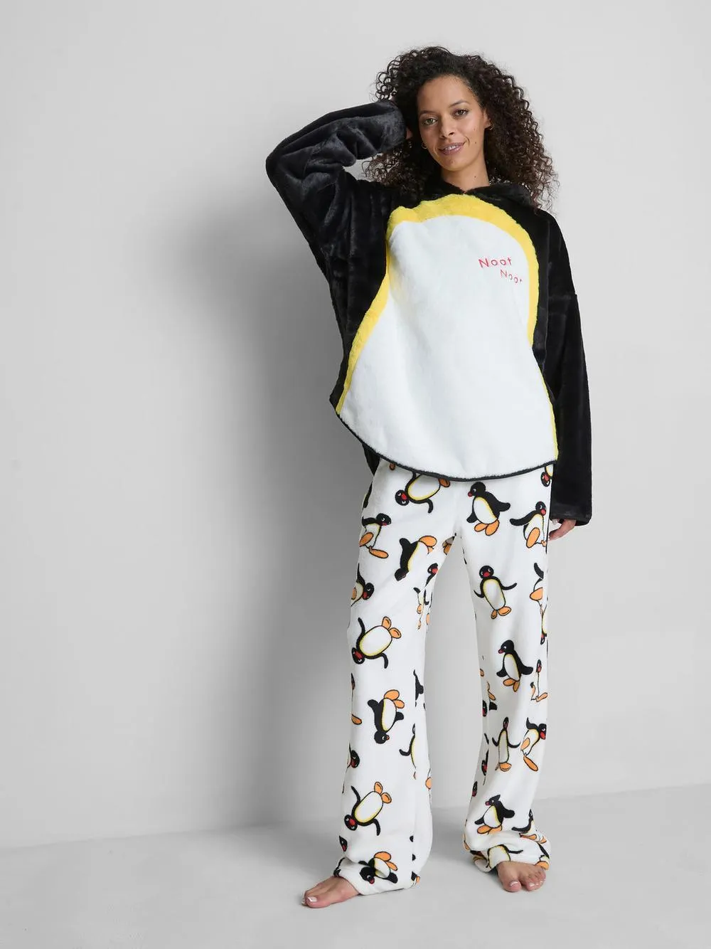 „Pingu“ Hoodie mit 3D-Gesicht