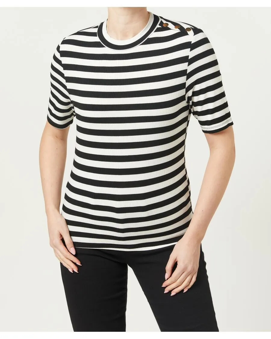 T-Shirt mit goldenen Zierknöpfen