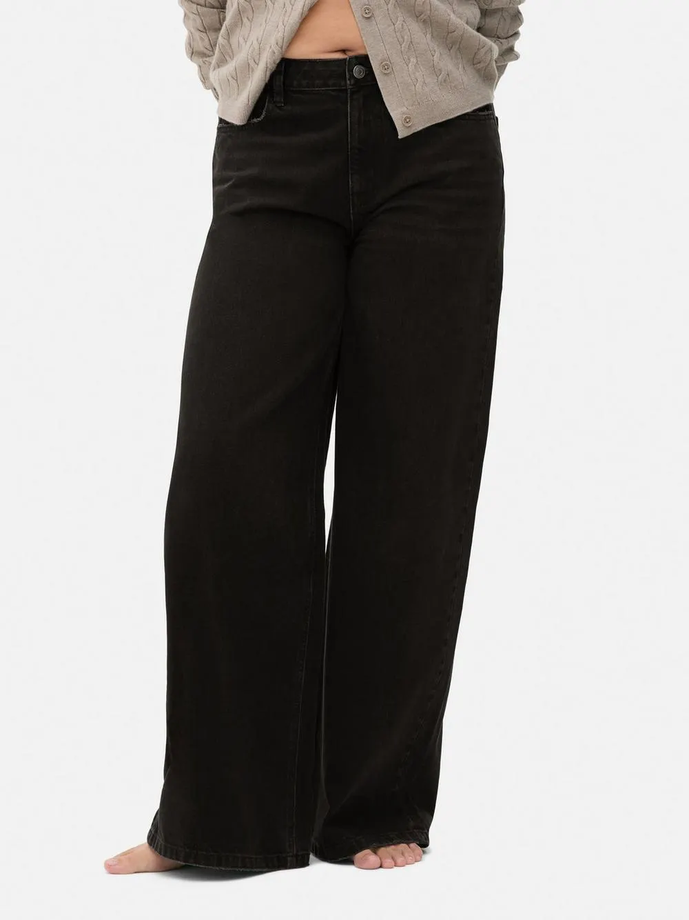 Mid-Rise Wide Leg Jeans