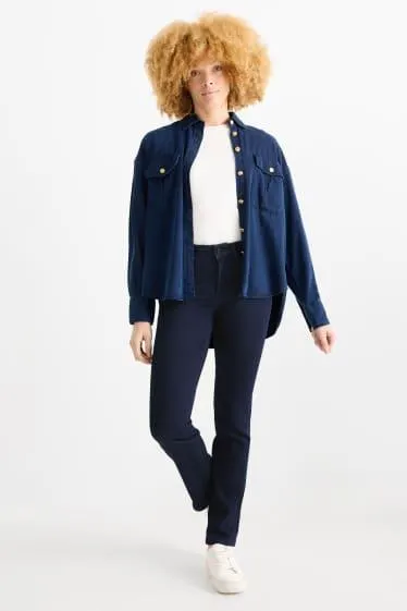 Straight jeans - mid-rise waist