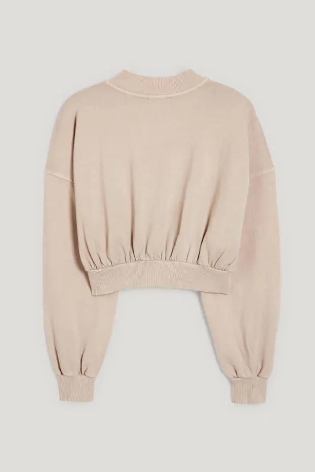Sweatshirt with zipper
