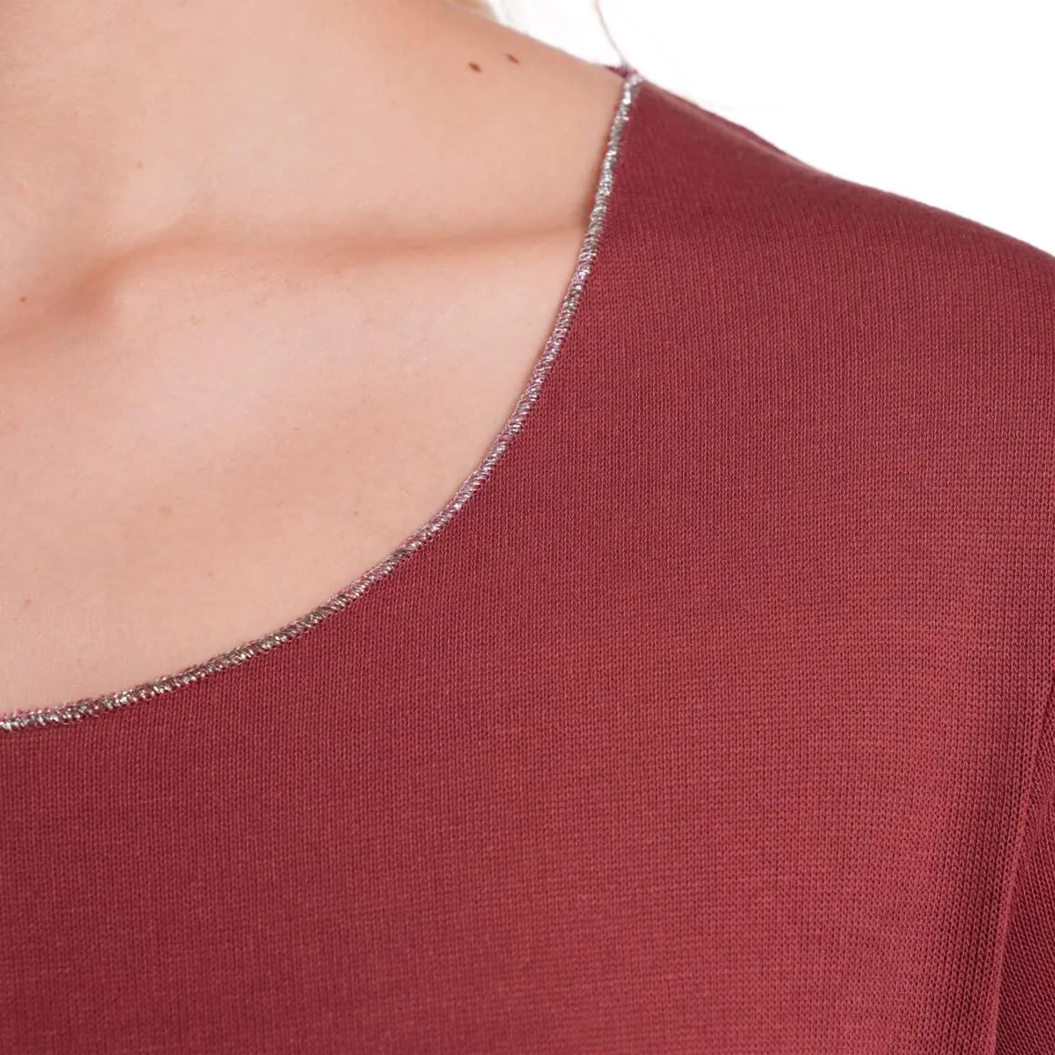 Damen T-Shirt mit glänzender Abschlussnaht