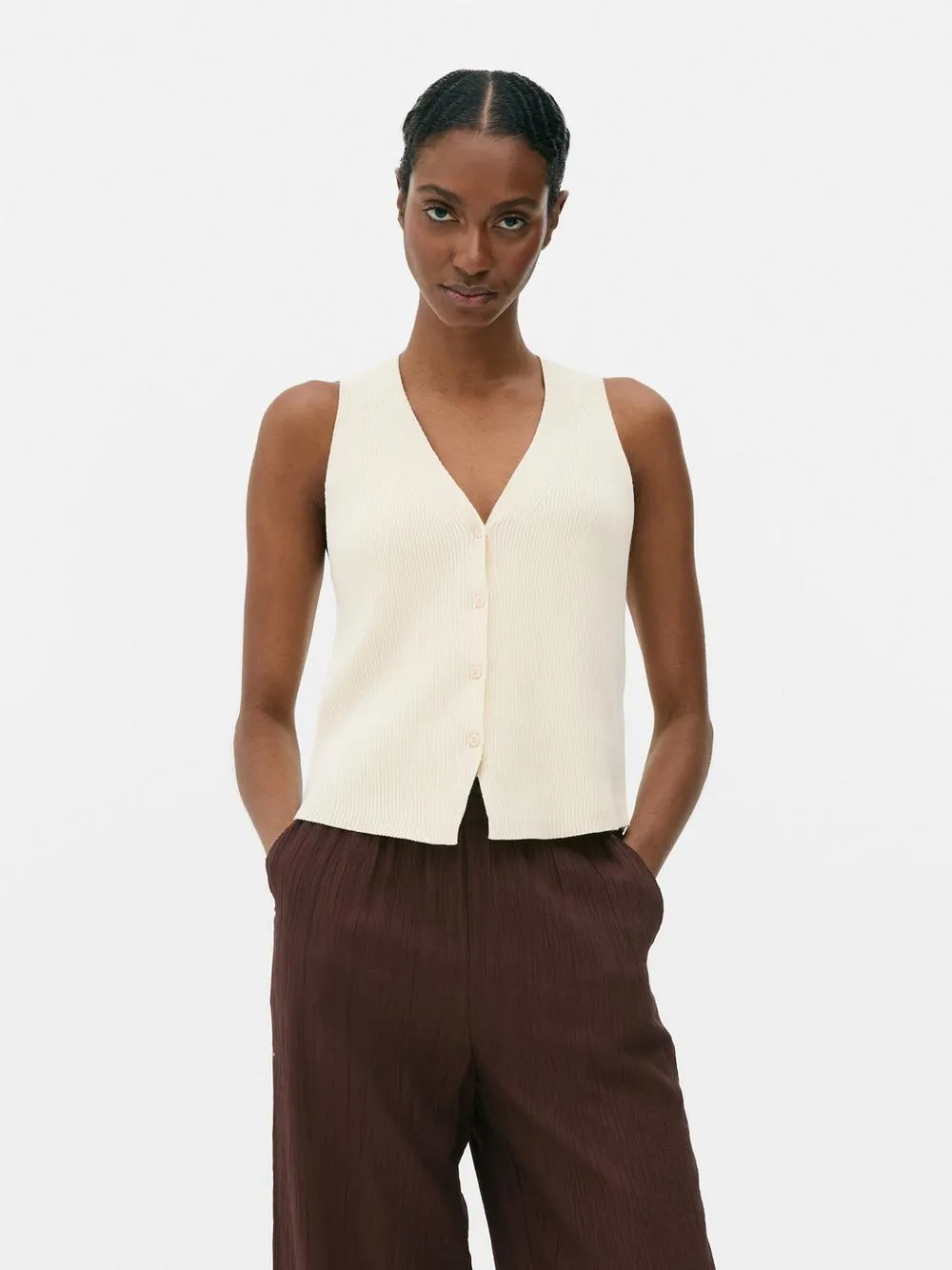 Strickweste mit Knöpfen