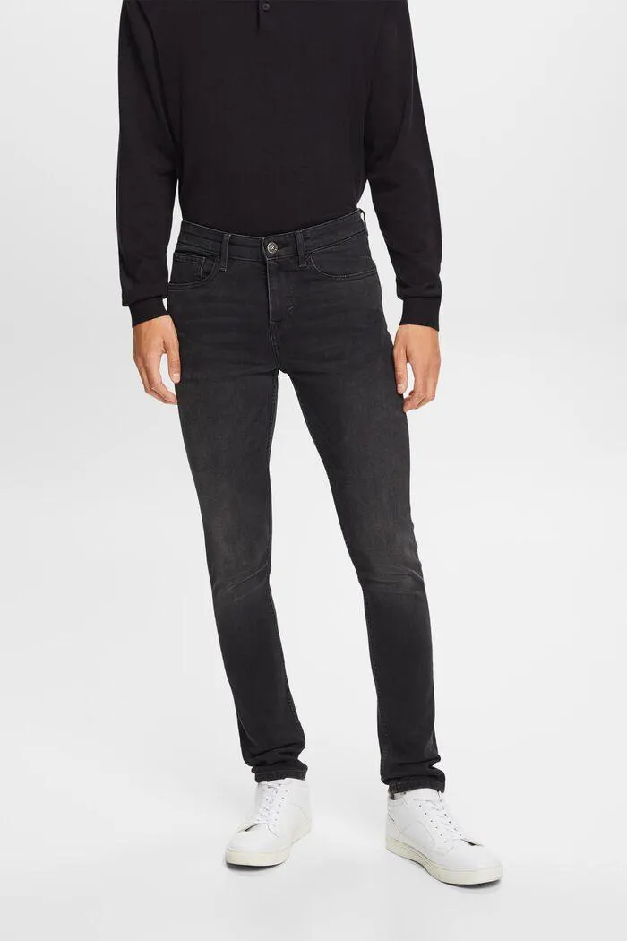 En matière recyclée : le jean de coupe Skinny Fit