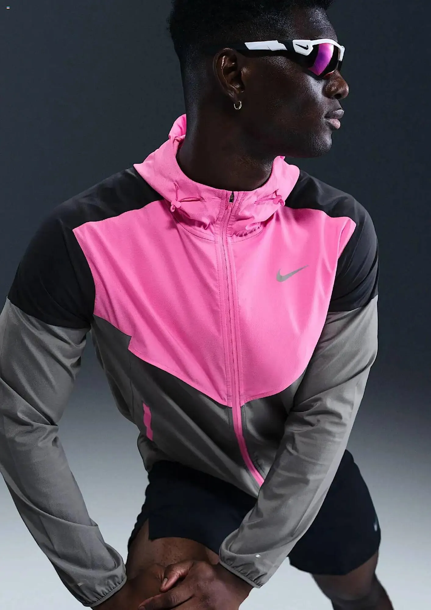 Nike Prospekt von 1. April bis 30. April 2025 - Prospekt seite 3