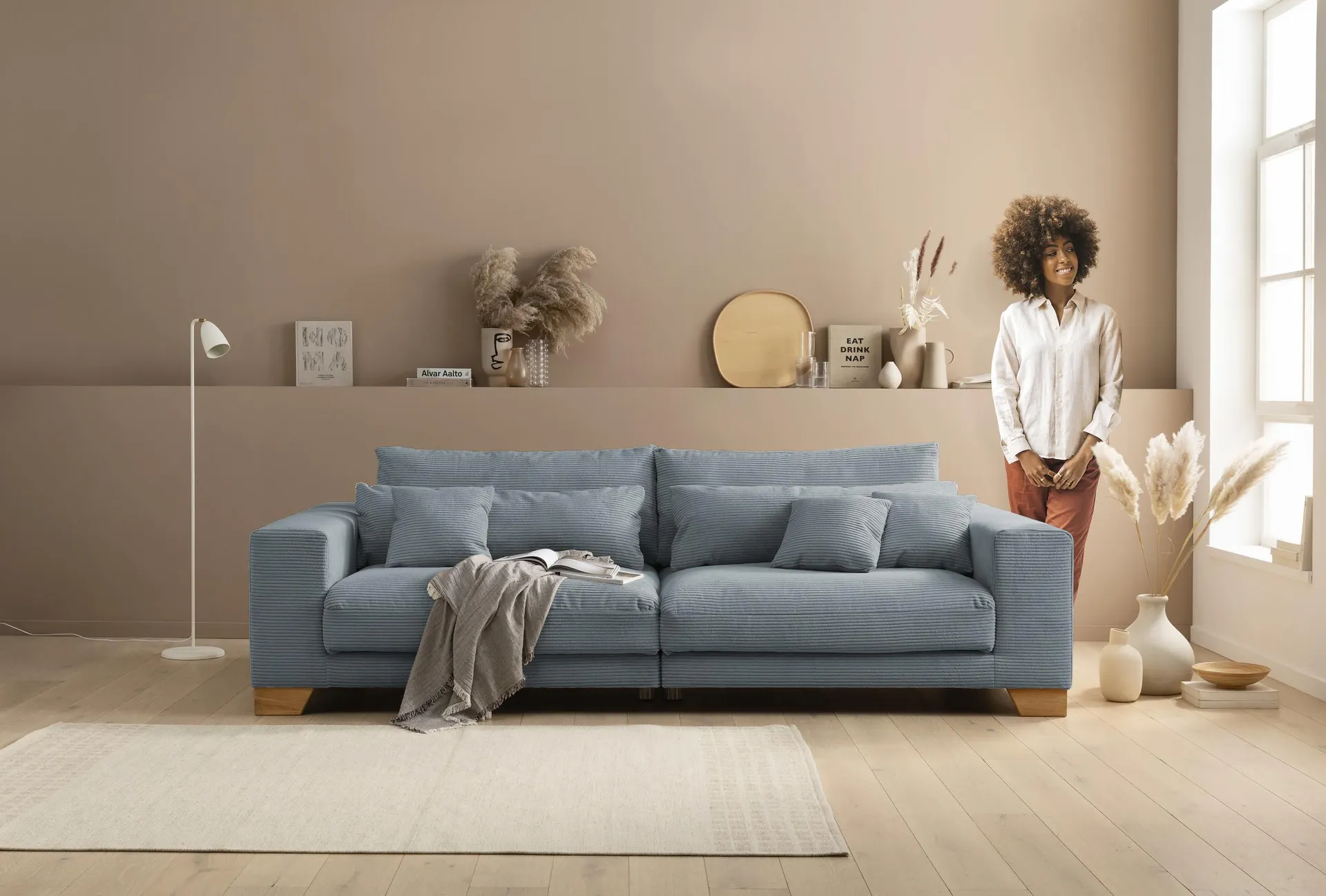 Big Sofa Play inkl. Kissen in Trendstoff Cord