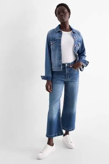 Cropped wide leg jeans - mid-rise waist