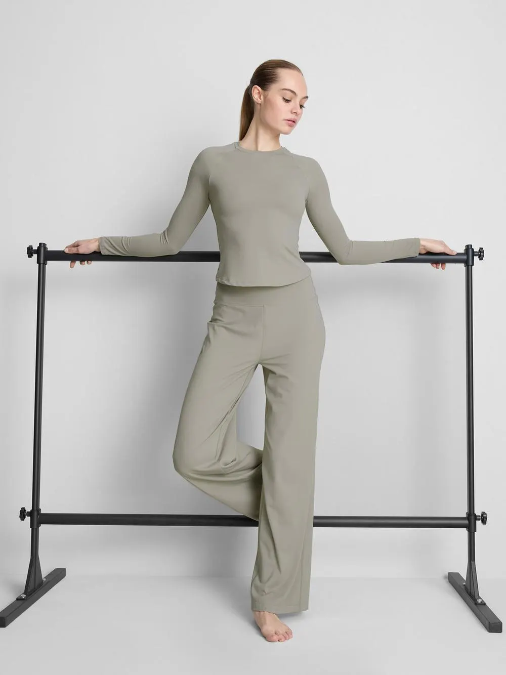 Butterweiches Langarmtop mit Cut-out