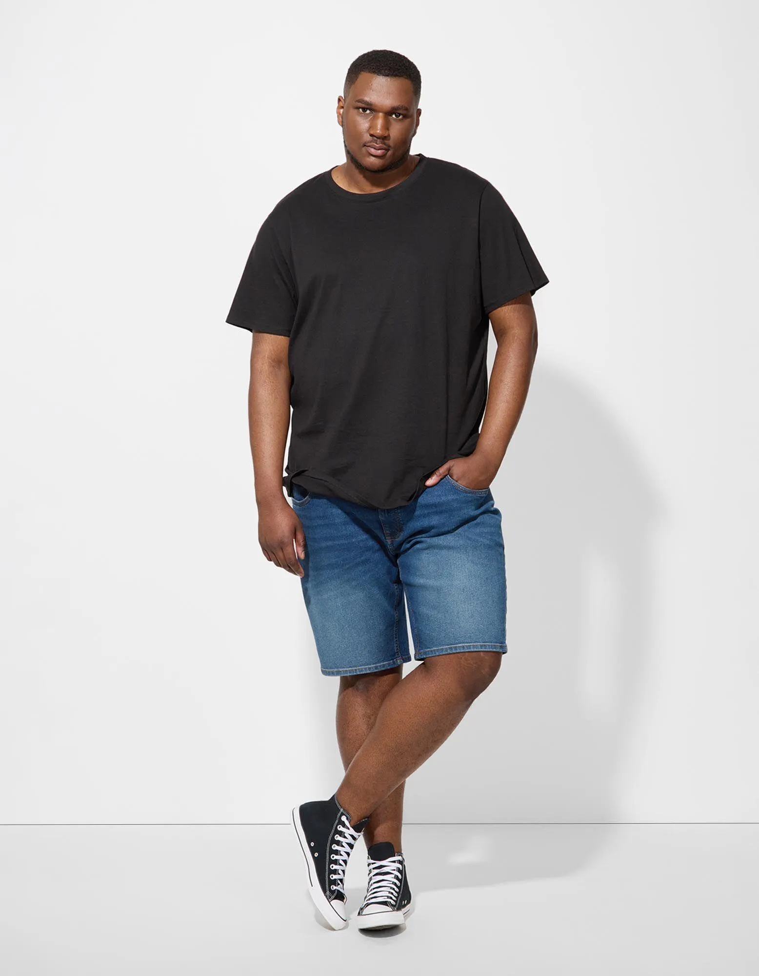 Jeansshorts - Straight Fit - dunkelblau