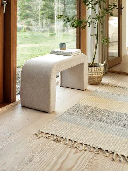 Bænk TUEN sandfarvet stof