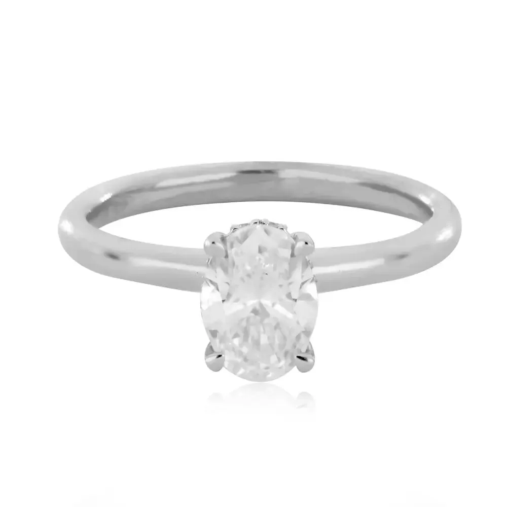 ANILLO DE COMPROMISO OVALADO CON CINTILLO DE DIAMANTES LABGROWN