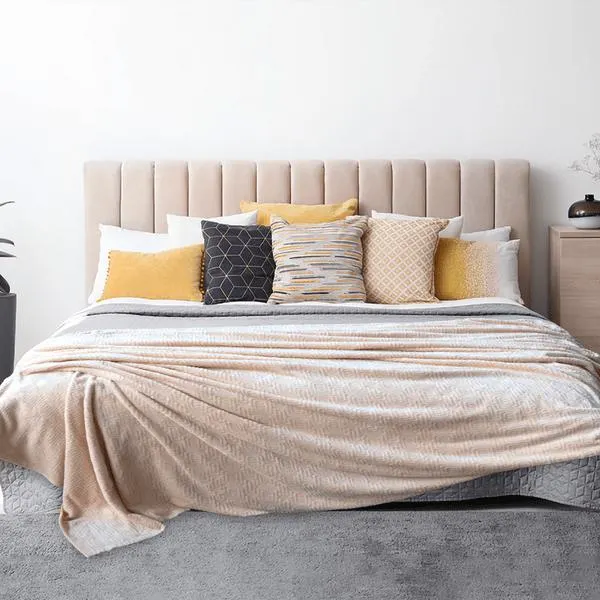 Cobija Velvet Tokio Maiz Claro 180 x 220