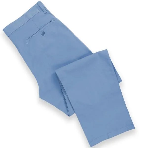 PANTALÓN DE GABARDINA CELESTE
