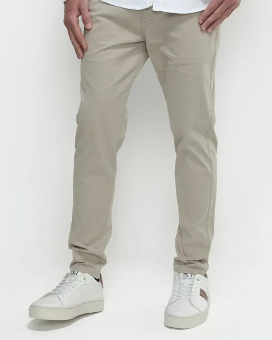 Pantalón Chino Gabardina