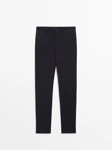 Pantalón chino tapered fit