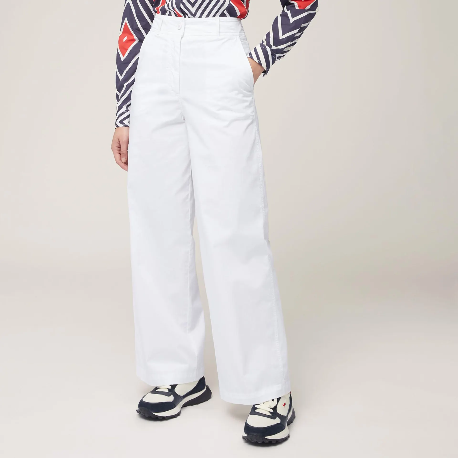 Pantalón de raso con pernera ancha