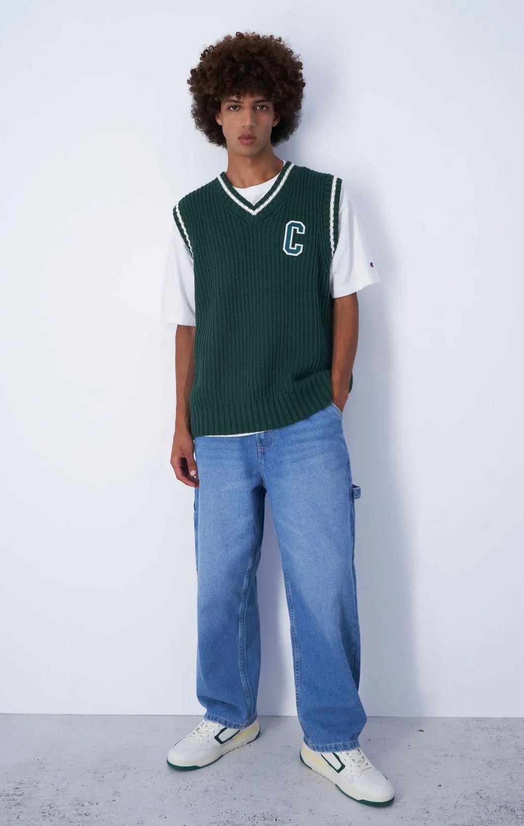 Chaleco de punto con logotipo en C