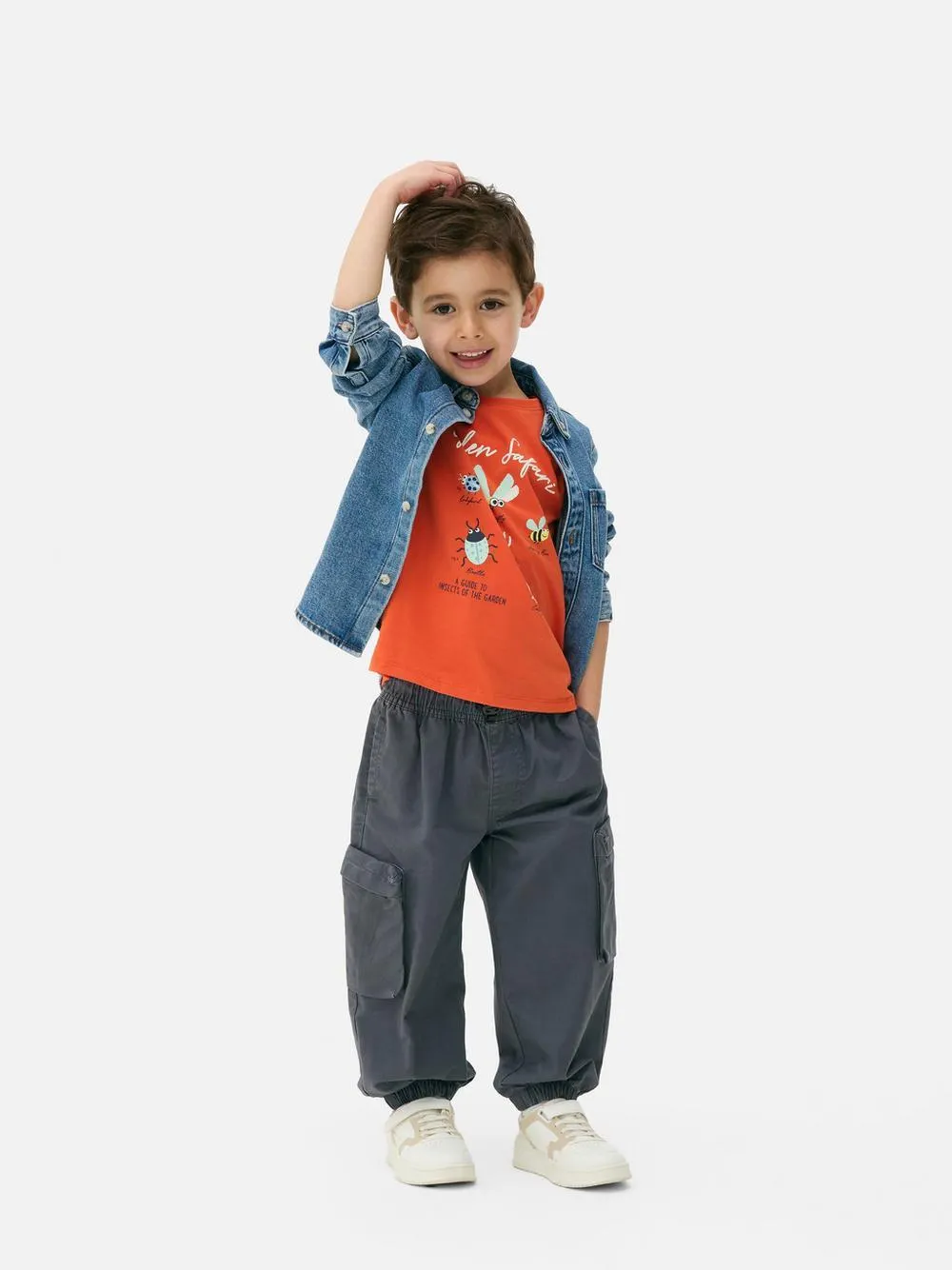 Camiseta con estampado gráfico en la parte delantera