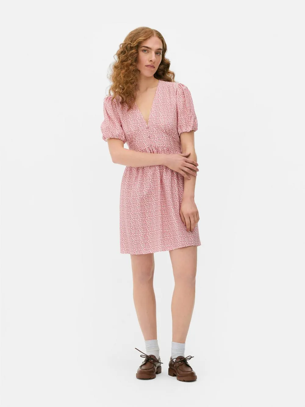 Minikleid mit Puffärmeln