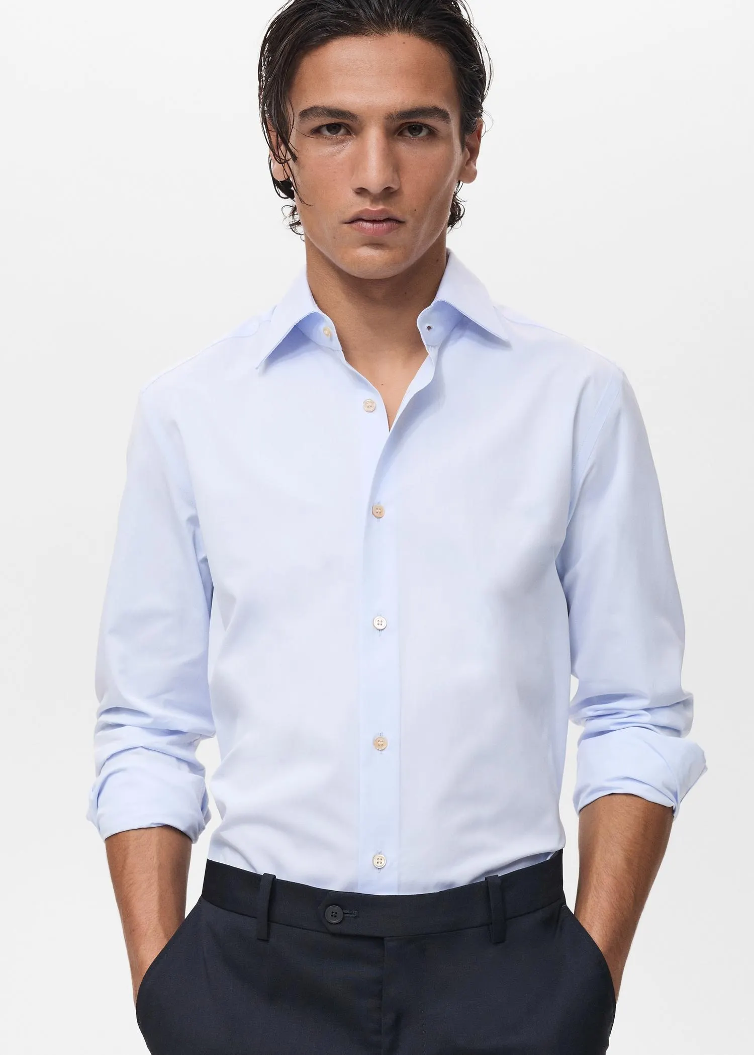 Camisa slim fit 100% algodón