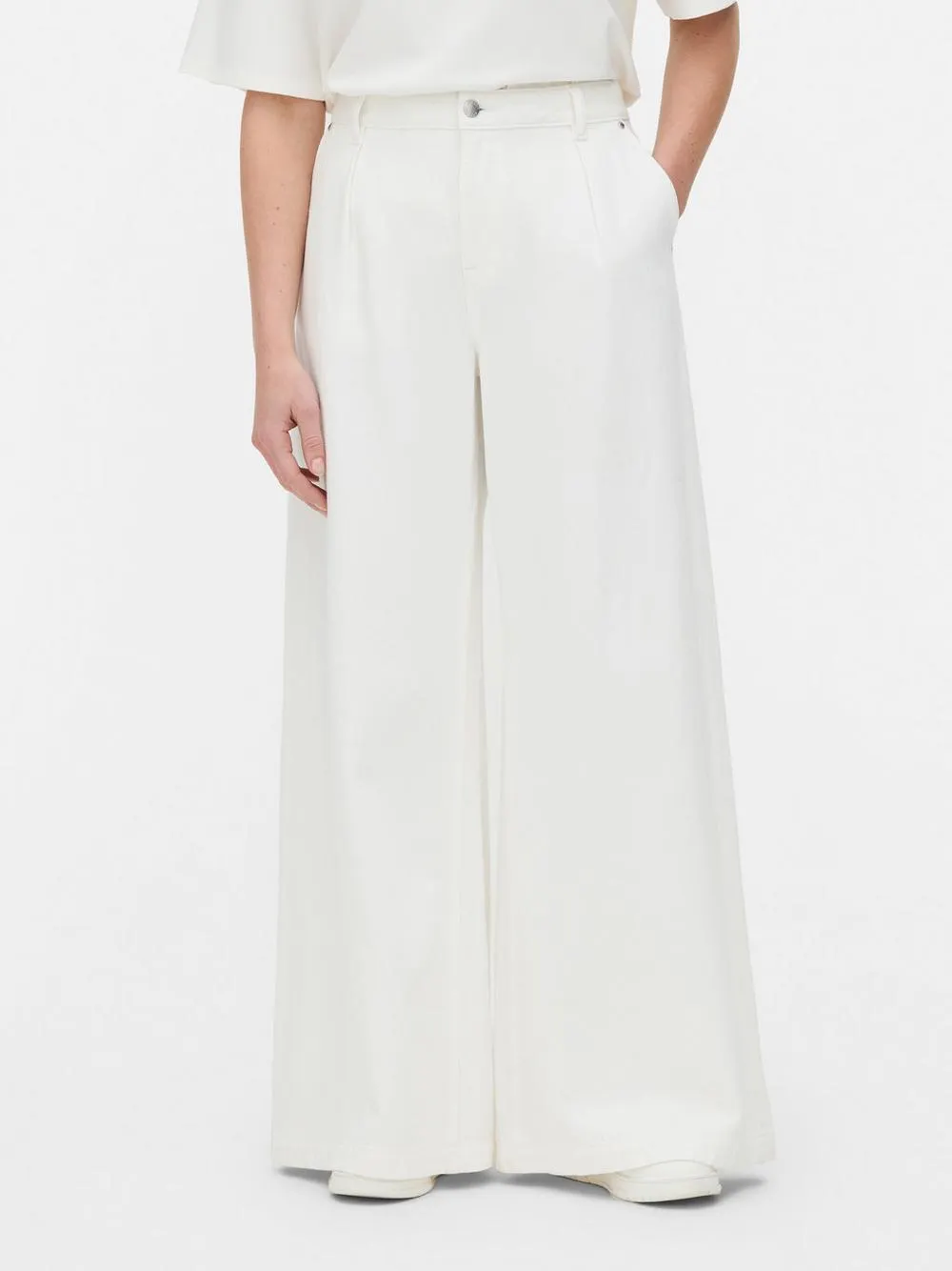 The Edit Wide Leg Jeans