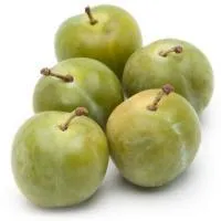 Ciruela verde, al peso, compra mínima 500 g / 5 uds