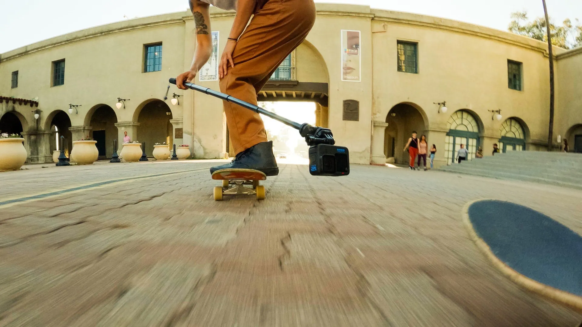 Vara de extensión de 122 cm y mando a distancia con Bluetooth