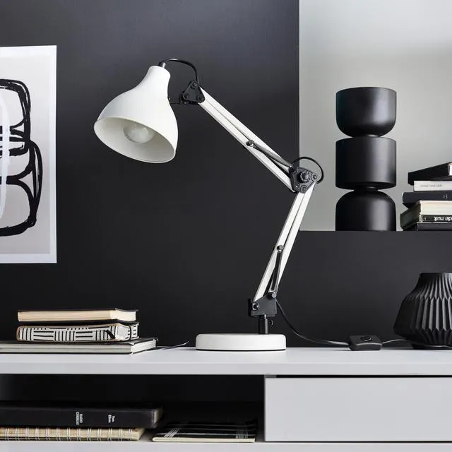 Flexo articulado INSPIRE Ennis E27 blanco mate,con base metálica 55cm alto