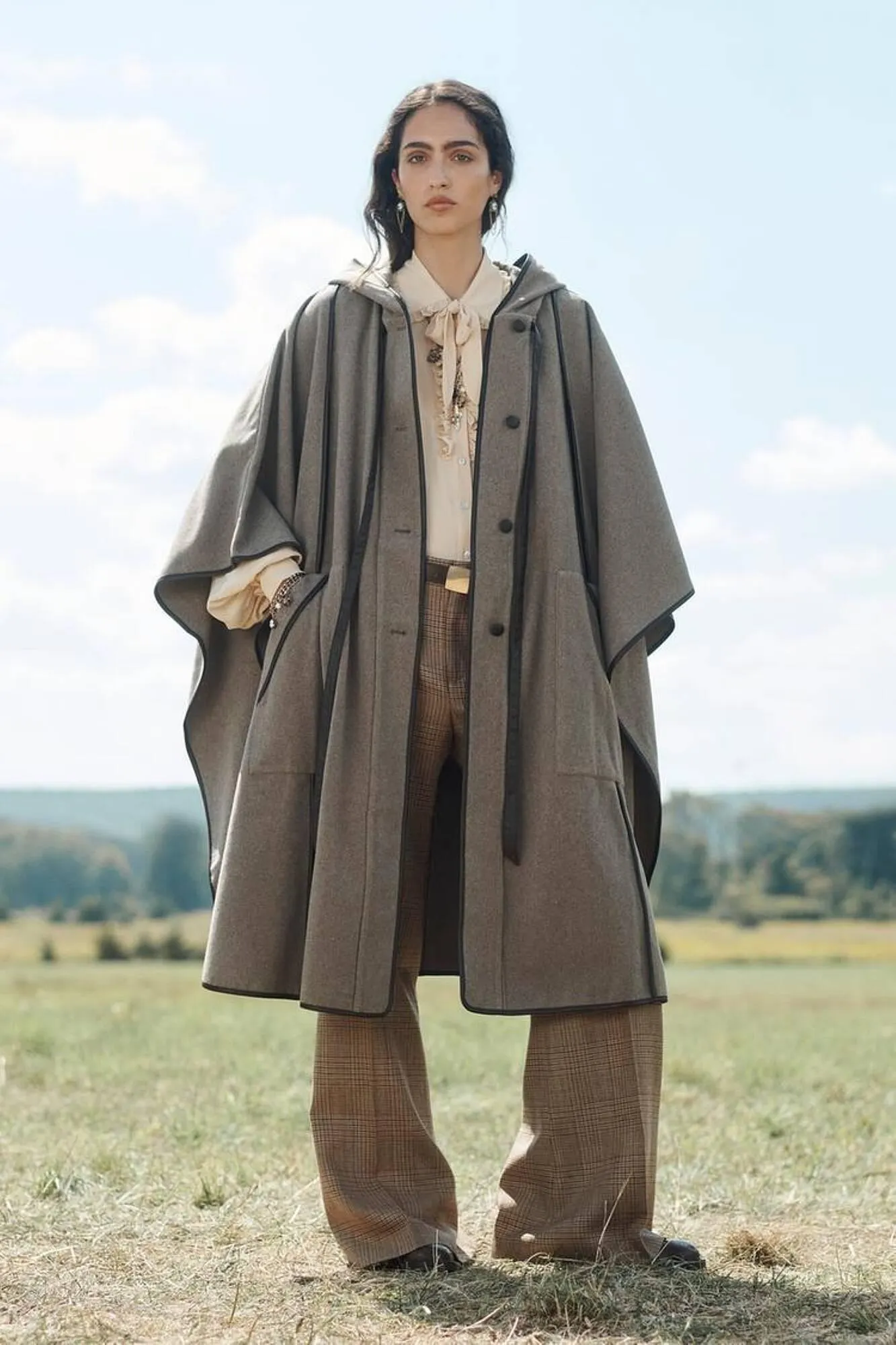 Catálogo de Catálogo ZARA 19 de octubre al 1 de noviembre 2025 - Página 1