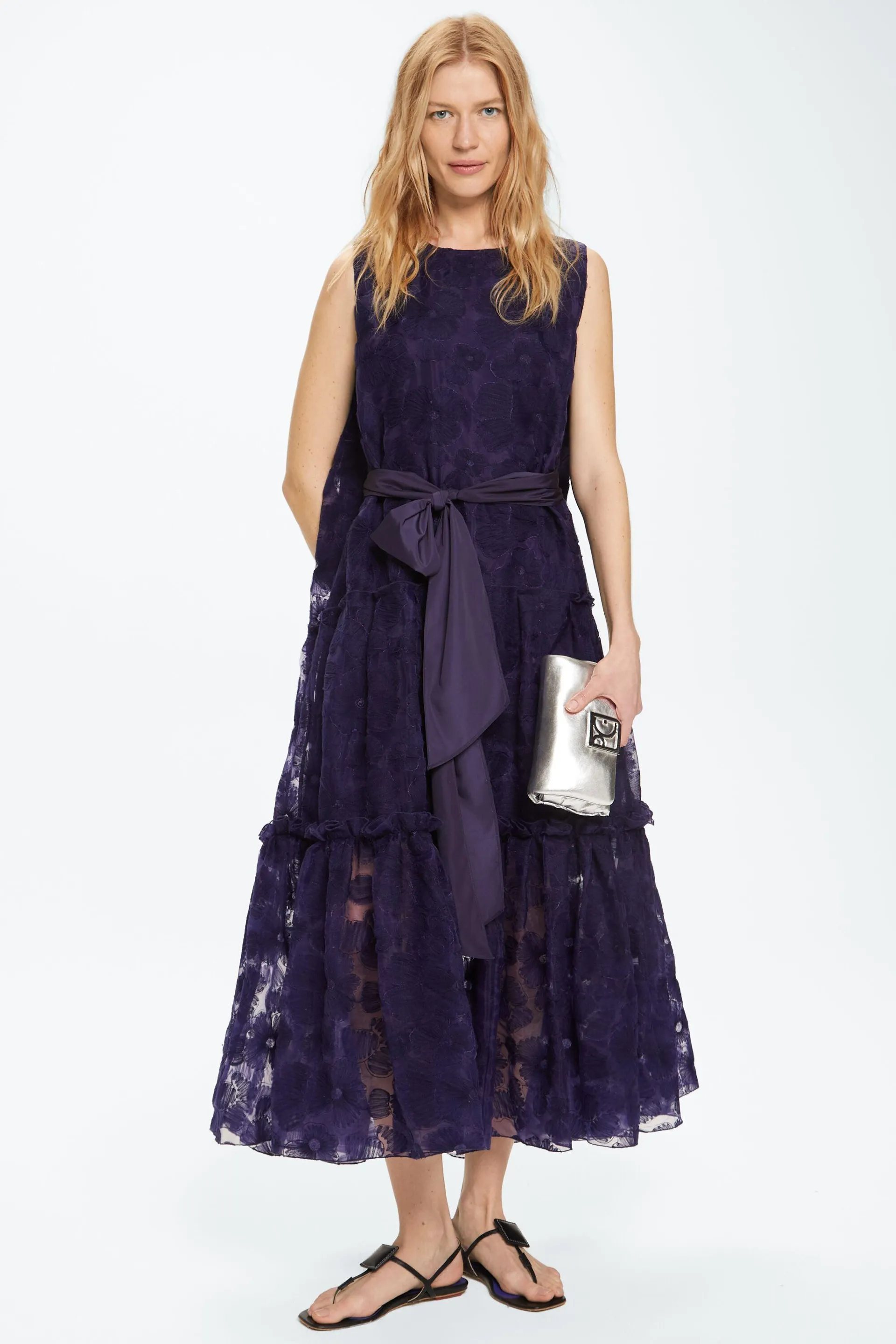 VESTIDO EVASE TUL Y ORGANZA VOLANTES