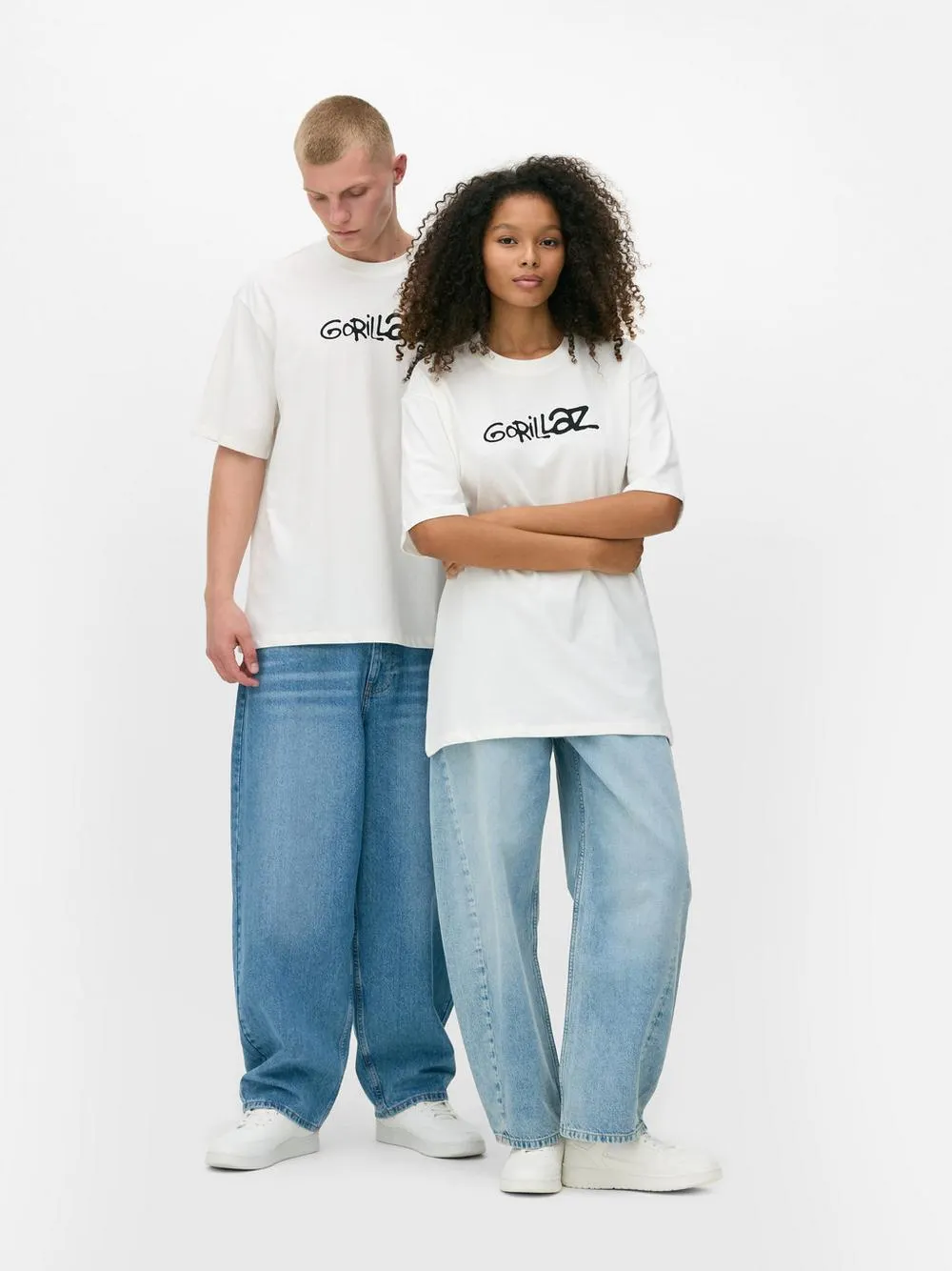 Camiseta con logo de Gorillaz