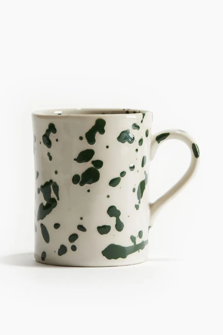 Taza de gres con esmalte moteado