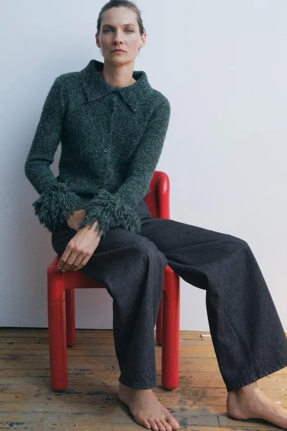 SUÉTER PUNTO MANGAS FLECOS