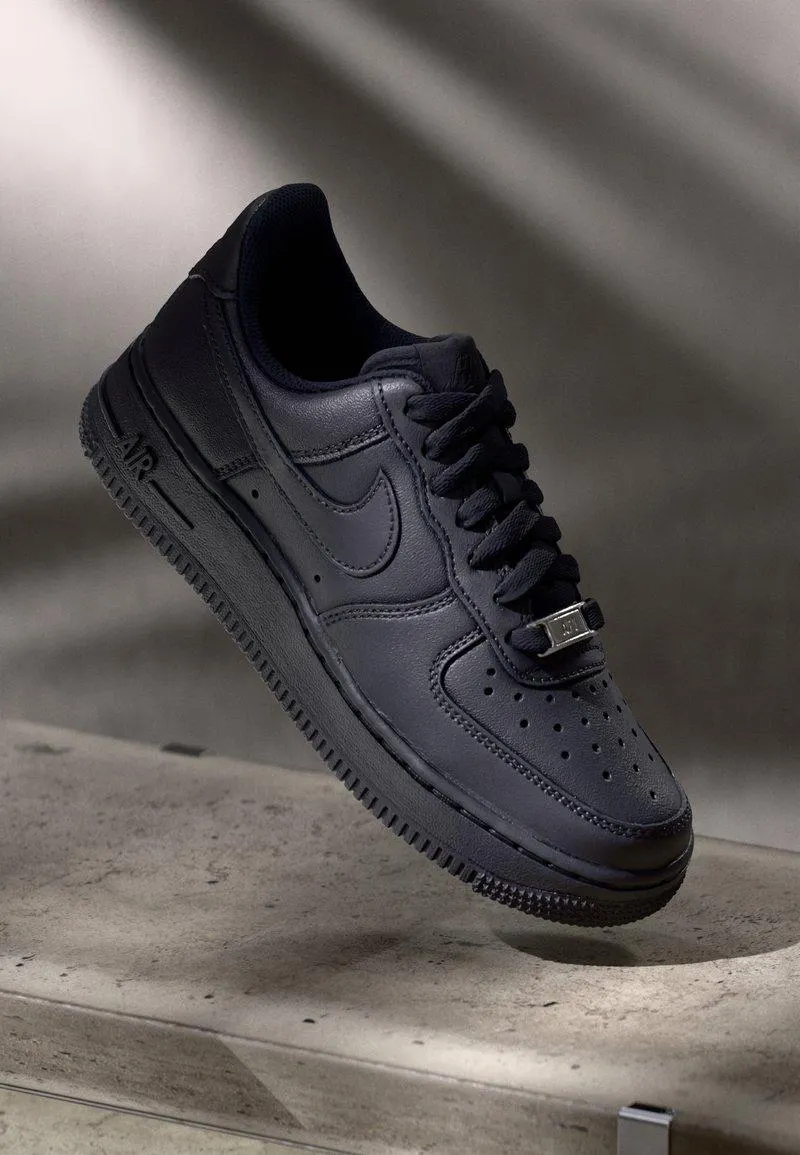 AIR FORCE 1 07 - Zapatillas - black