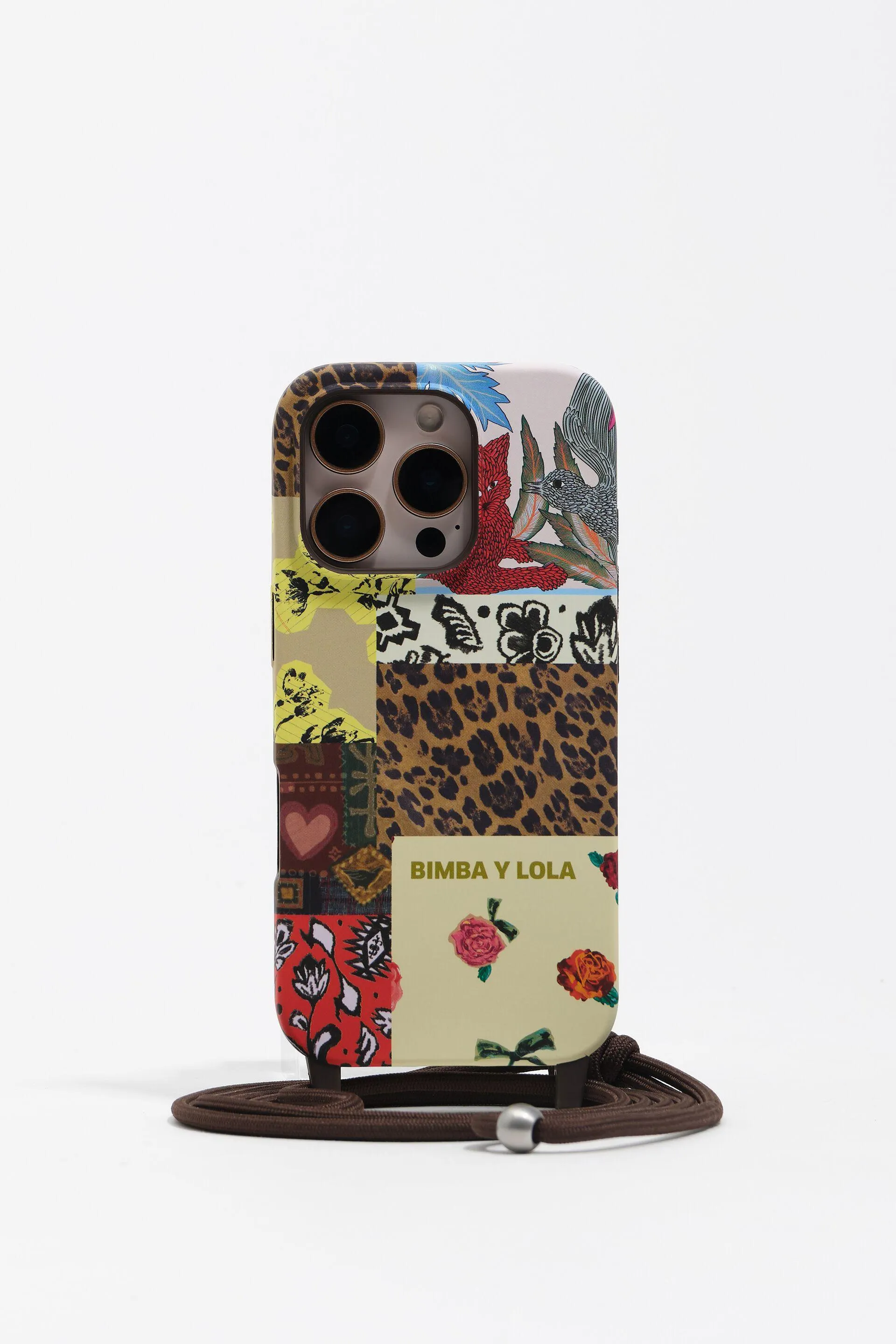 Funda rígida iPhone 16 Pro patchwork con cabo