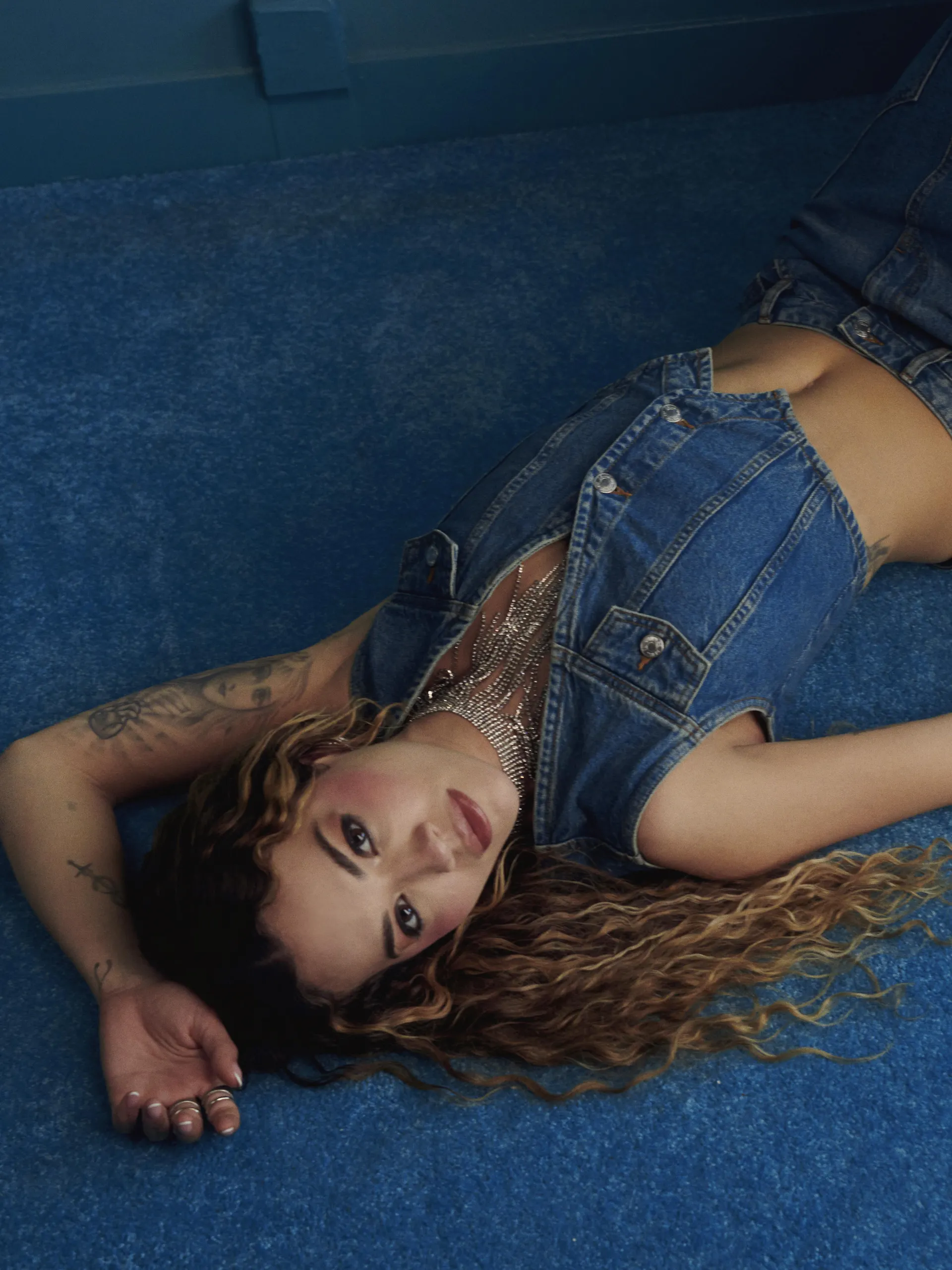 Chaleco vaquero de Rita Ora