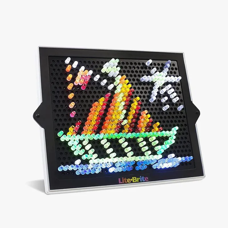 HASBRO - LITE-BRITE CLÁSICO CON 214 PIEZAS
