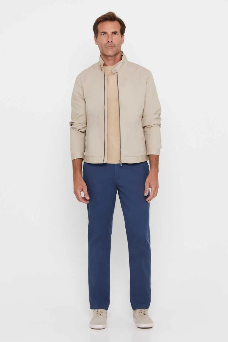 Pantalón chino confort regular fit