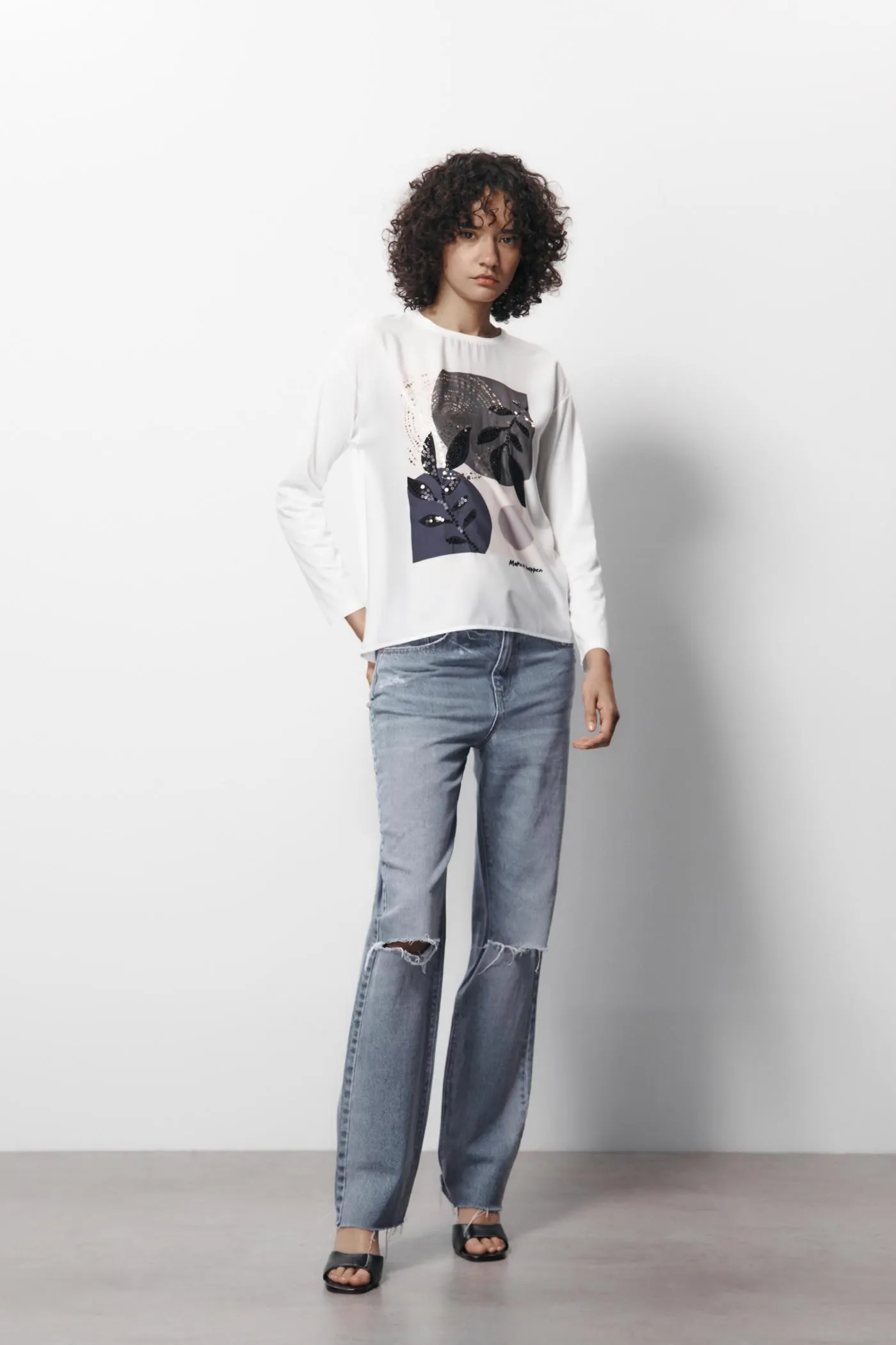 Camiseta satinada gráfica