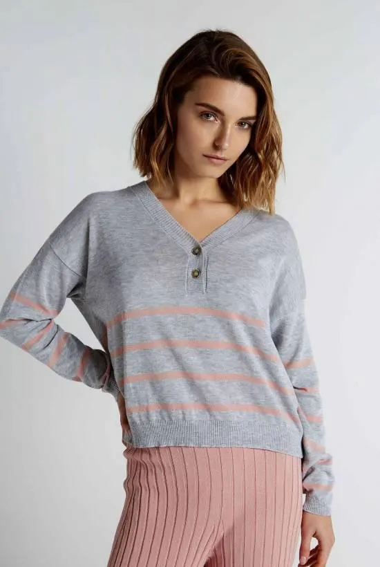 Pullover de tricot con rayas a...