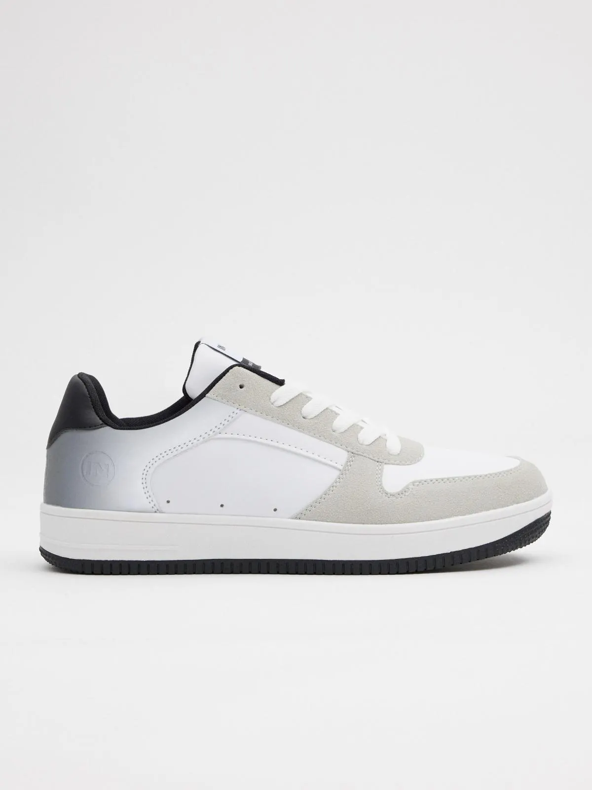 Deportiva casual combinada