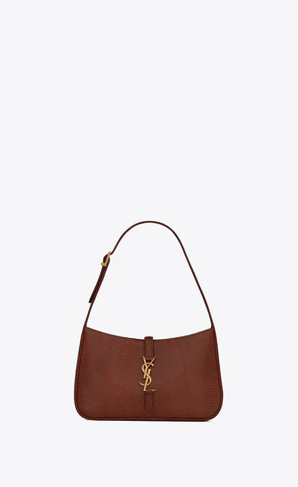 le 5 à 7 de piel de lagarto brillante