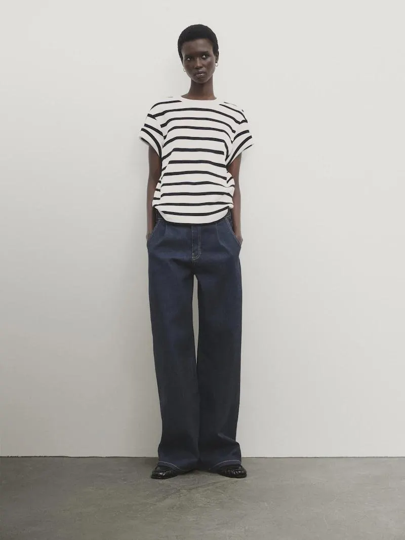 Camiseta rayas canalé detalle hombro abotonado