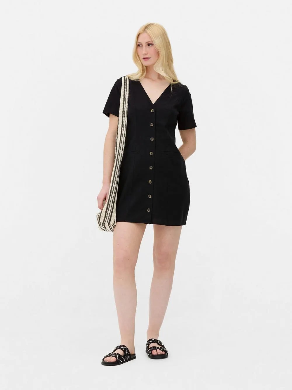 Minikleid mit Knopfleiste