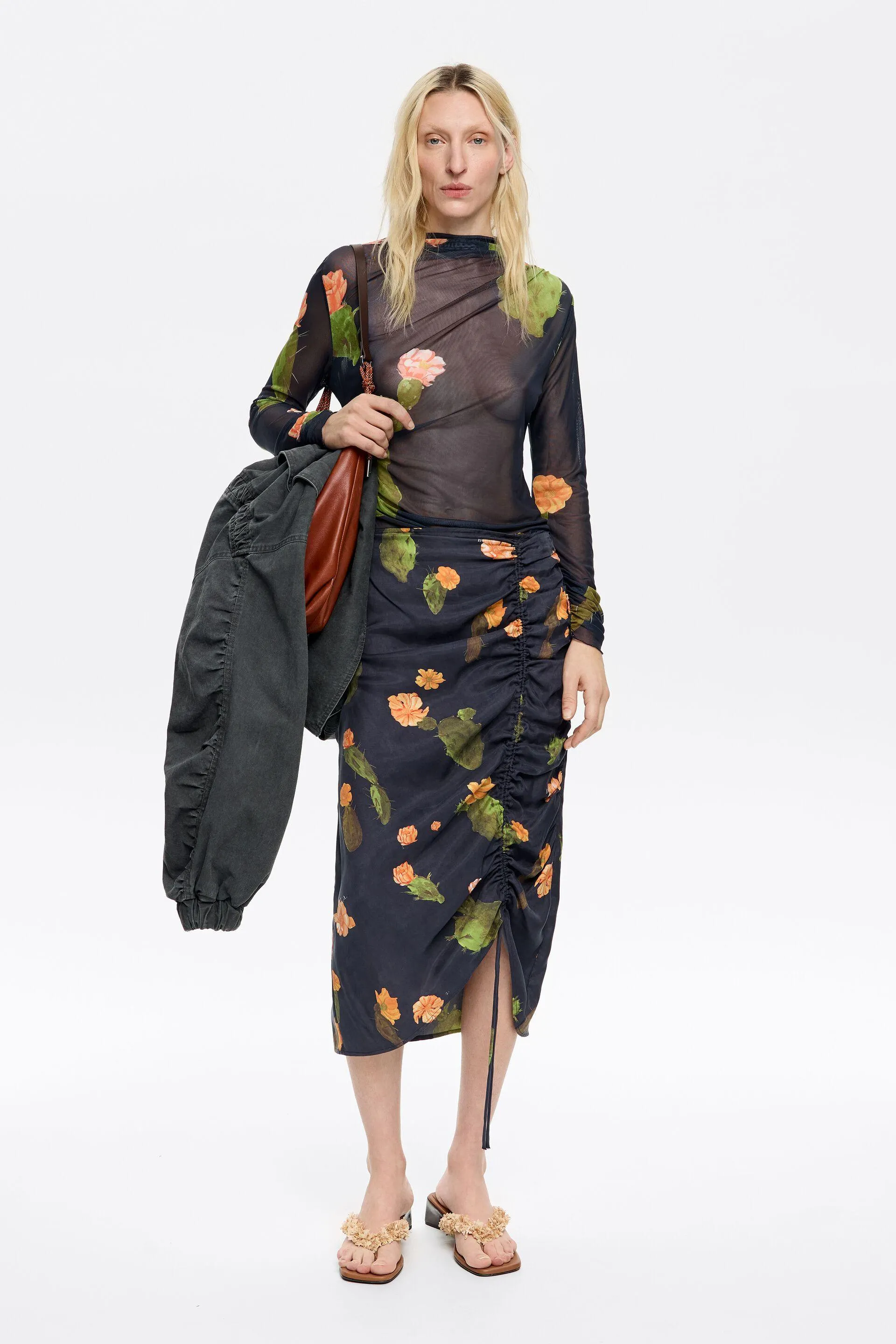 Falda fruncida Cactus negra