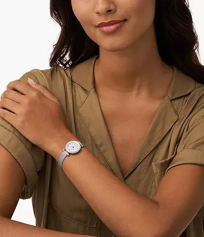 Reloj Tillie Mini de malla de acero inoxidable con tres agujas