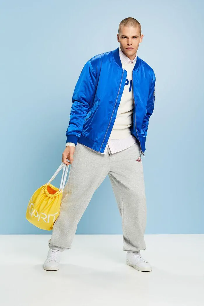 Cazadora bomber de satén