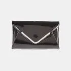 Clutch de mujer con cadena